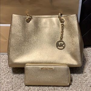 Authentic Michael Kors Matching Purse and Wallet